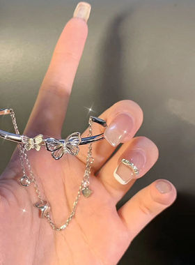 ins手镯蝴蝶ins小众女生