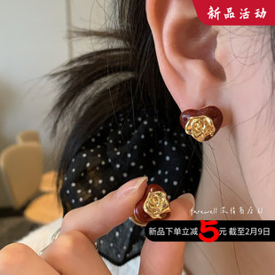 新年推荐～复古红色爱心耳扣女港风小众耳环显白耳饰甜酷少女耳钉