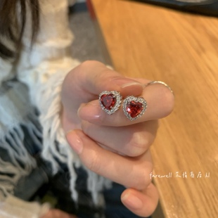 新年推荐～甜酷少女爱心耳钉女 本命年红色耳饰 小众百搭耳耳环
