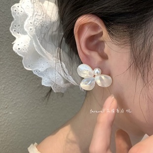 超仙法式 2025新款 珍珠耳釘貝母花朵耳環(huán)高級(jí)感氣質(zhì)貝殼花瓣耳飾女