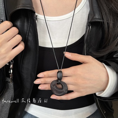 暗黑系黑色长款毛衣链女