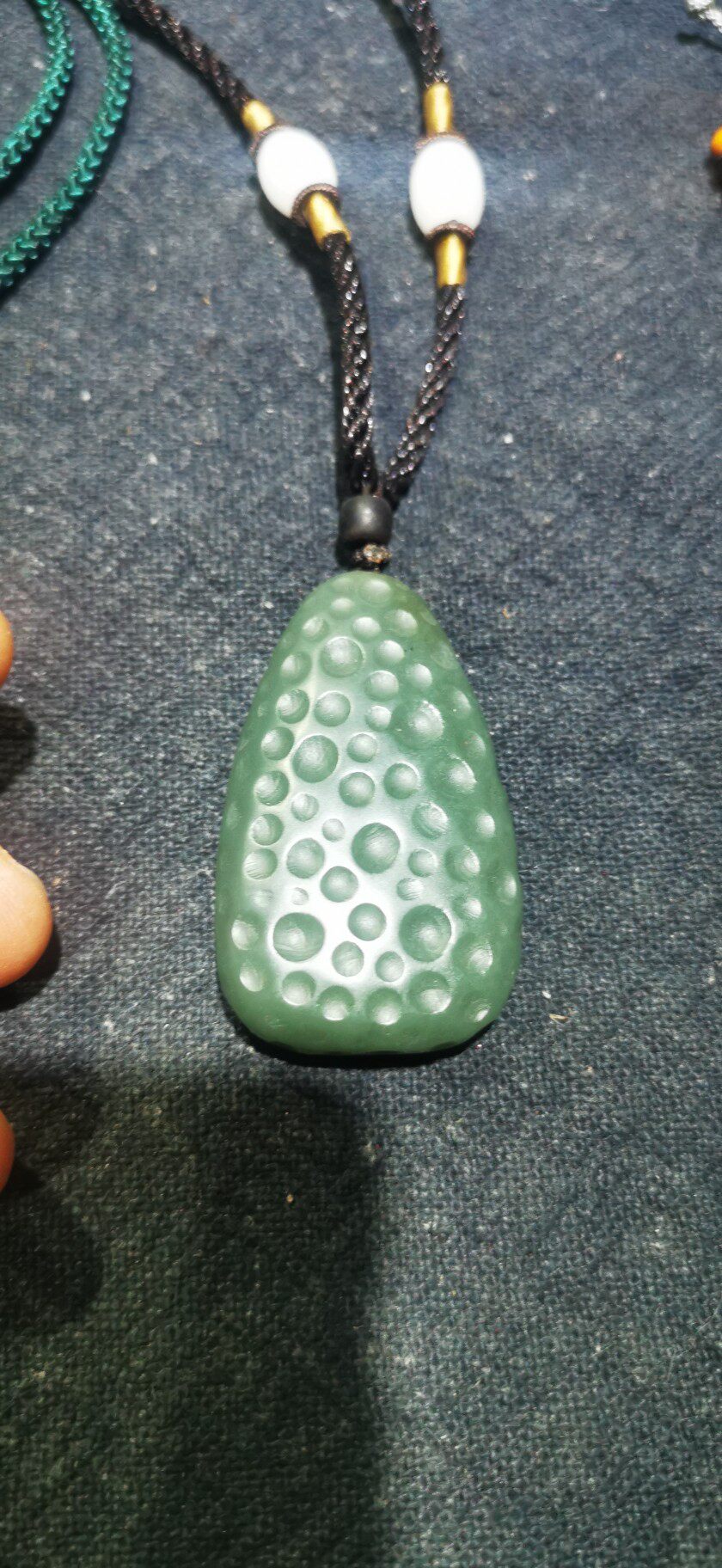 新疆和田玉青玉沙枣青且末蓝圆满牌 可雕可直接佩戴 料子颜色靓