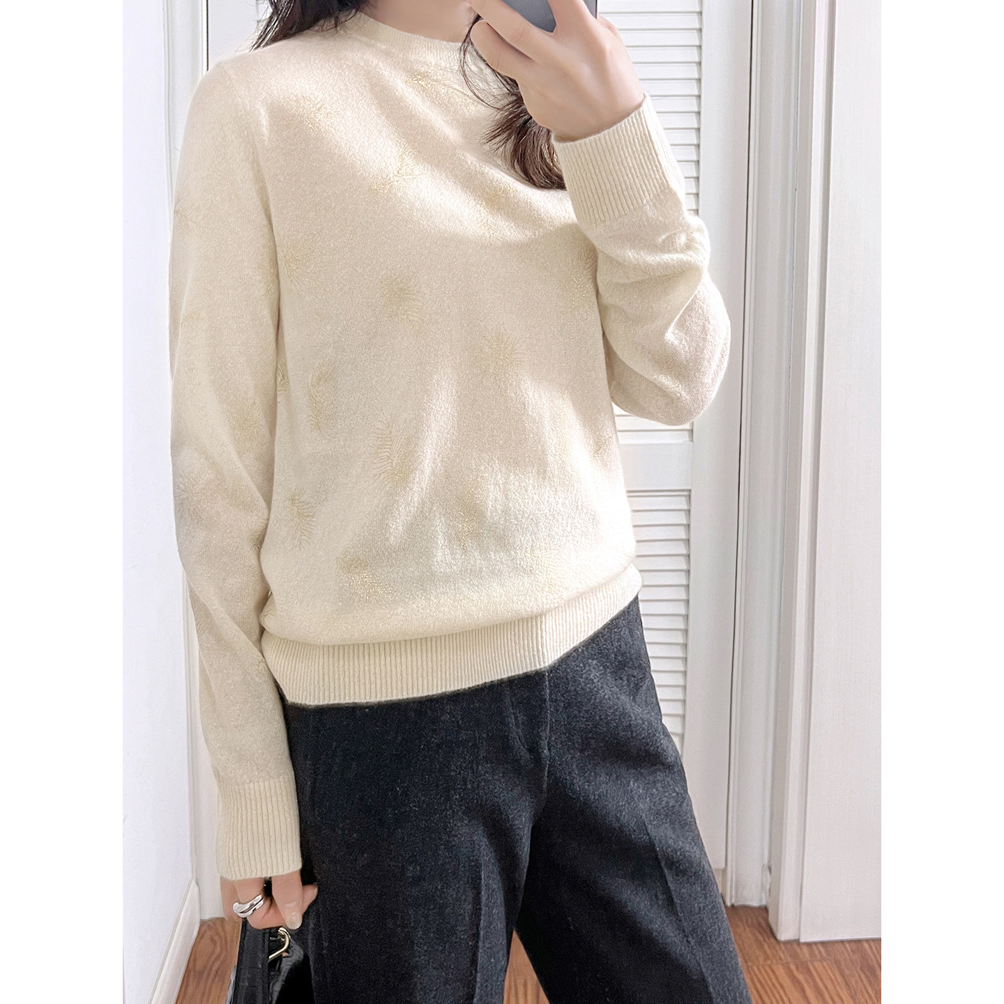 YouYoung悠扬外余金羽毛羊绒衫