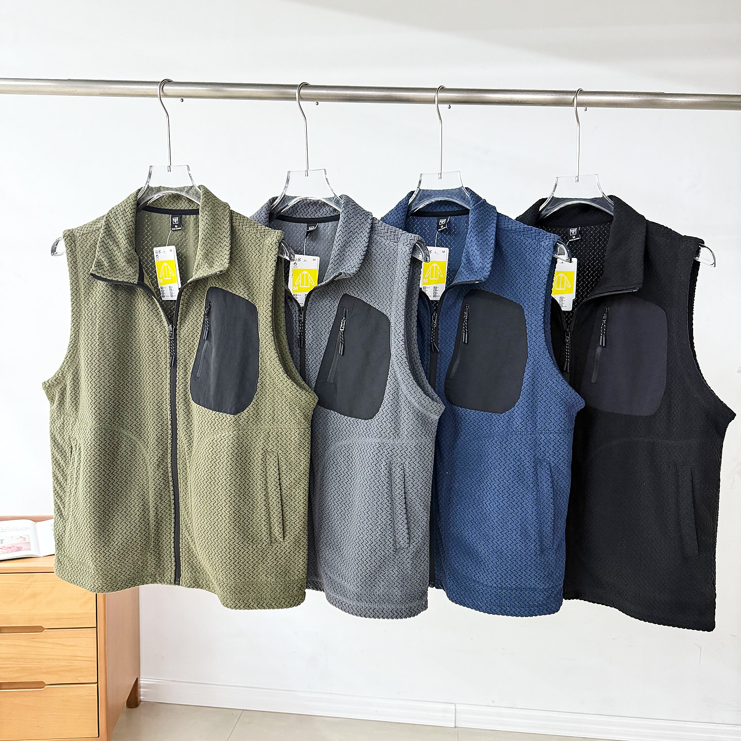 波浪纹双面抓绒！男款秋冬纯色户外运动百搭亲肤细腻保暖立领马甲,男装,常规马甲,淘宝优惠券,粉丝福利购,淘宝优惠卷