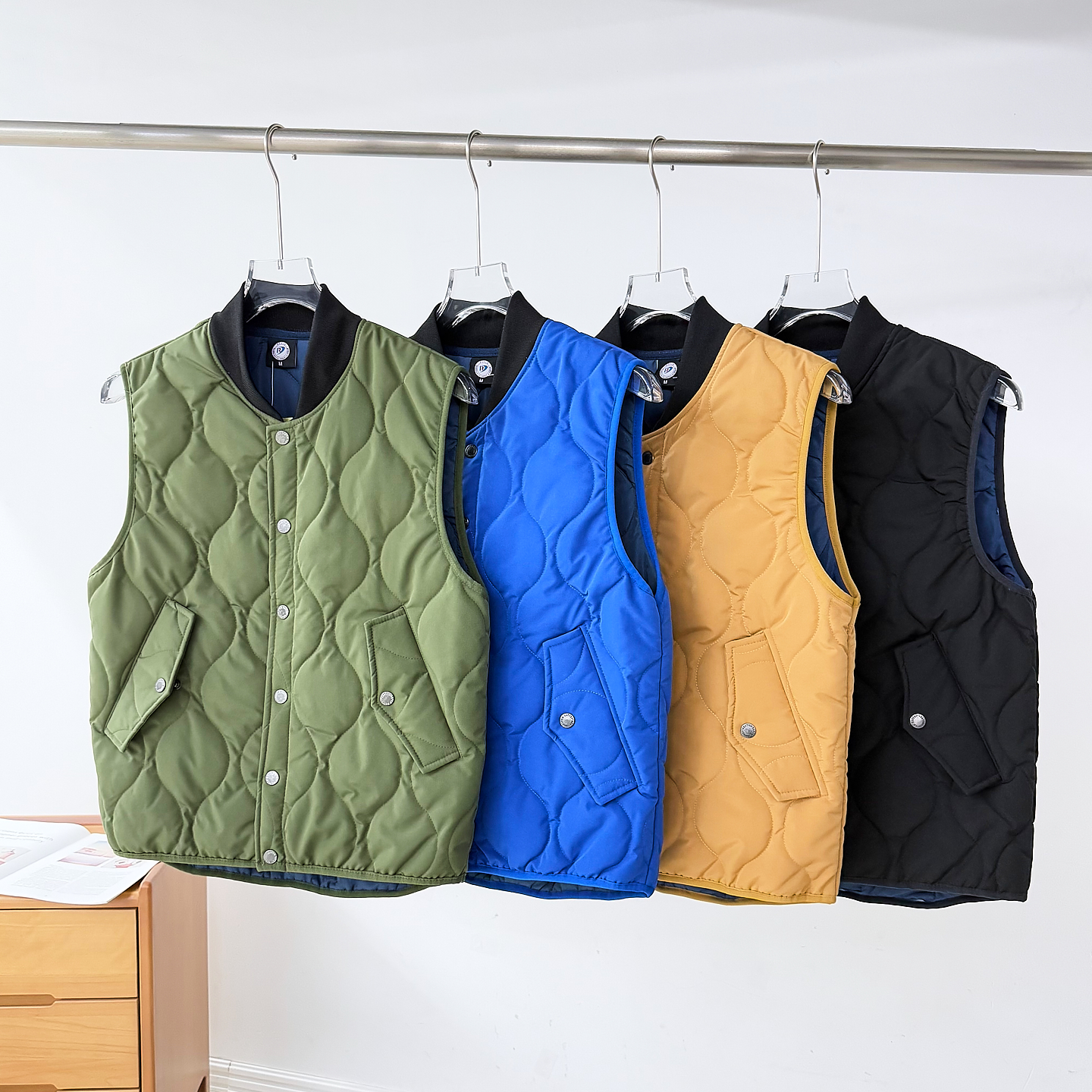 王炸单品！情侣户外山系秋冬防泼水无领绗缝夹棉保暖棉马甲背心潮