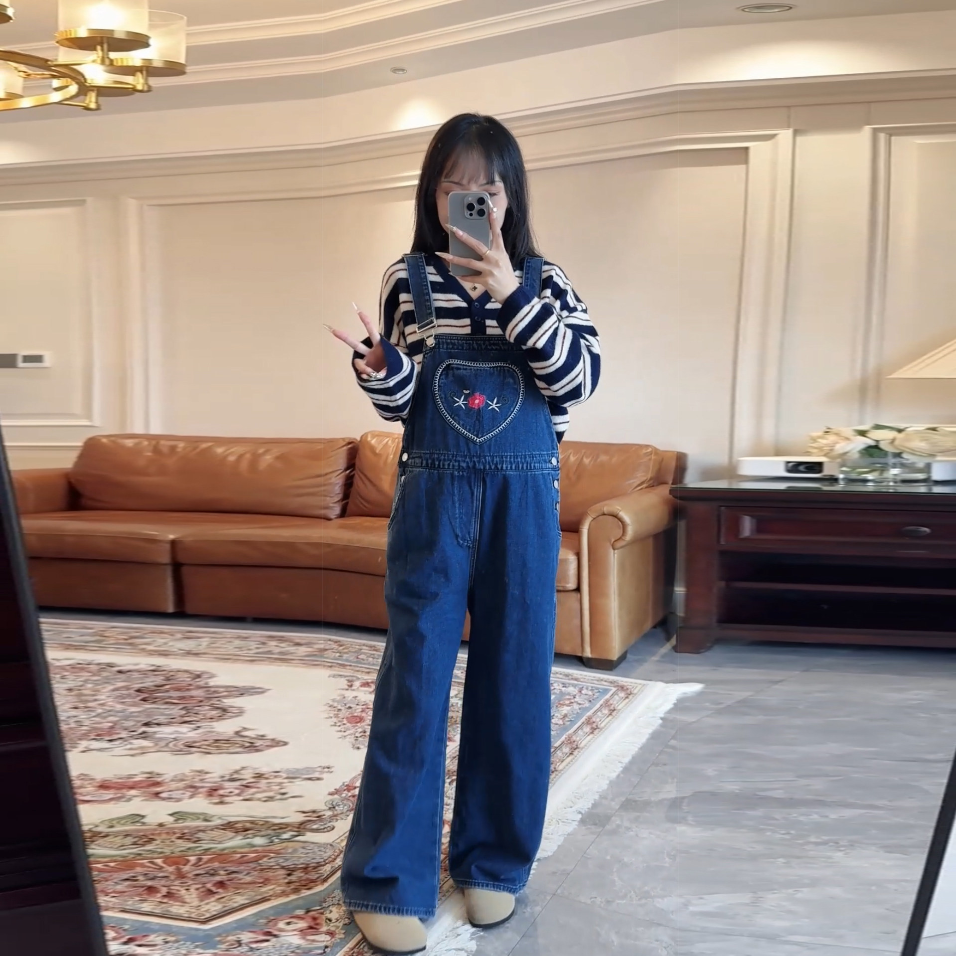 孕妇装子宽松显瘦减龄牛仔背带裤