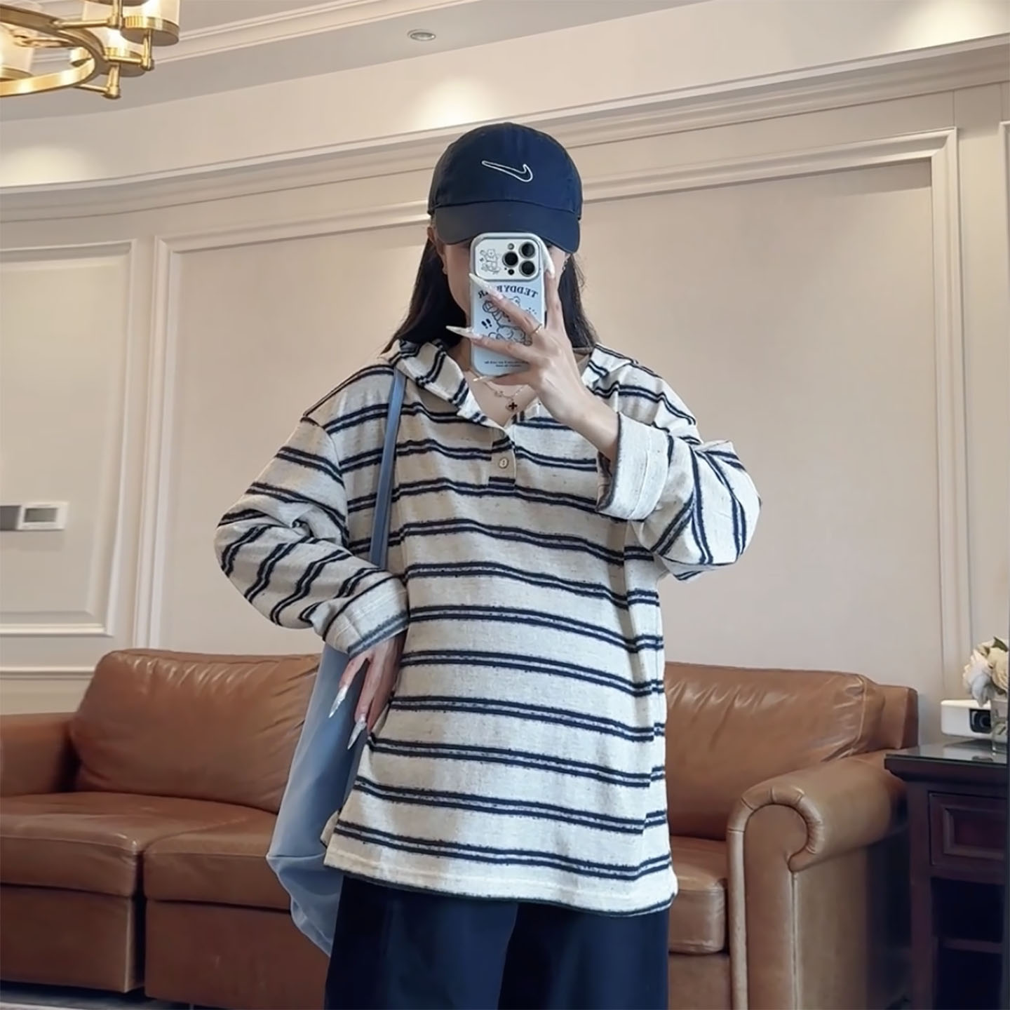 孕妇T恤长袖条纹连帽衫秋季韩版宽松大码孕期慵懒风百搭休闲上衣