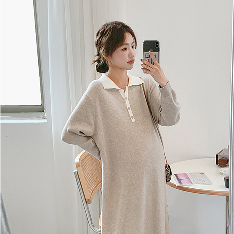 高级孕妇连衣裙新款春秋撞色领毛衣裙针织孕妇裙子洋气时髦长裙