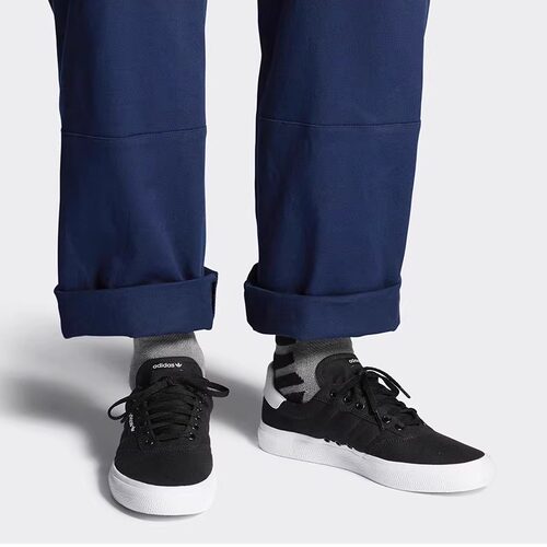Adidas低帮帆布鞋运动休闲板鞋