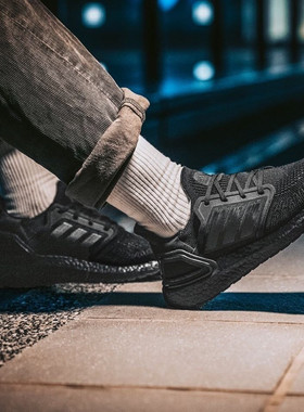Adidas阿迪达斯 ULTRA BOOST 男女休闲运动跑步鞋 G57629 H67293