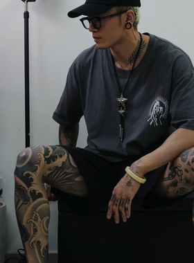 原创情侣款国潮牌大码宽松印花短袖T恤男女嘻哈宽松情侣半袖上衣