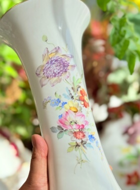 梅森手绘繁花小蛮腰花瓶