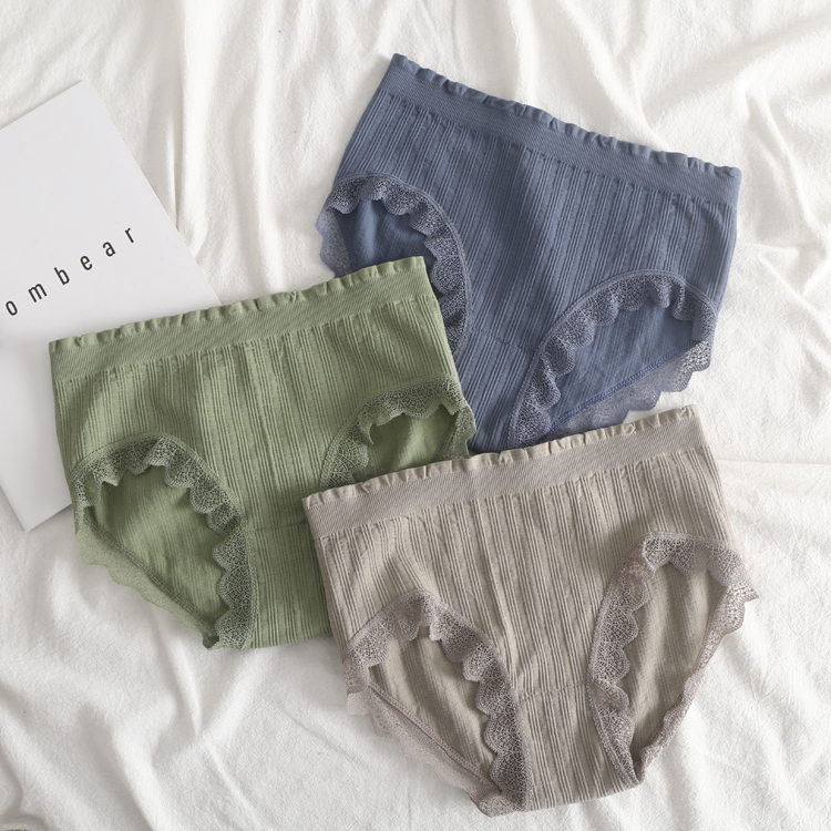 纯棉裆少女蕾丝边提臀三角短裤