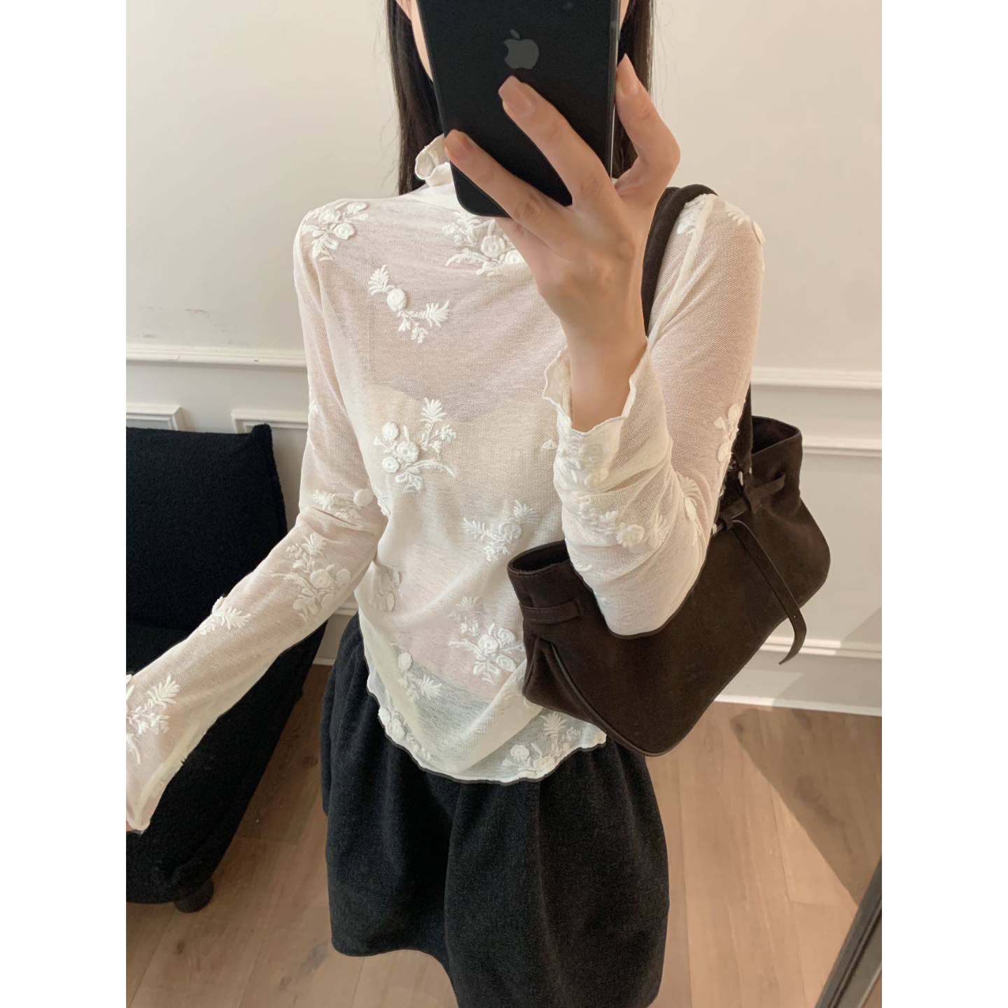 韩系秋冬甜美风刺绣透视网纱宽松长袖百搭上衣女气质蕾丝显瘦洋气