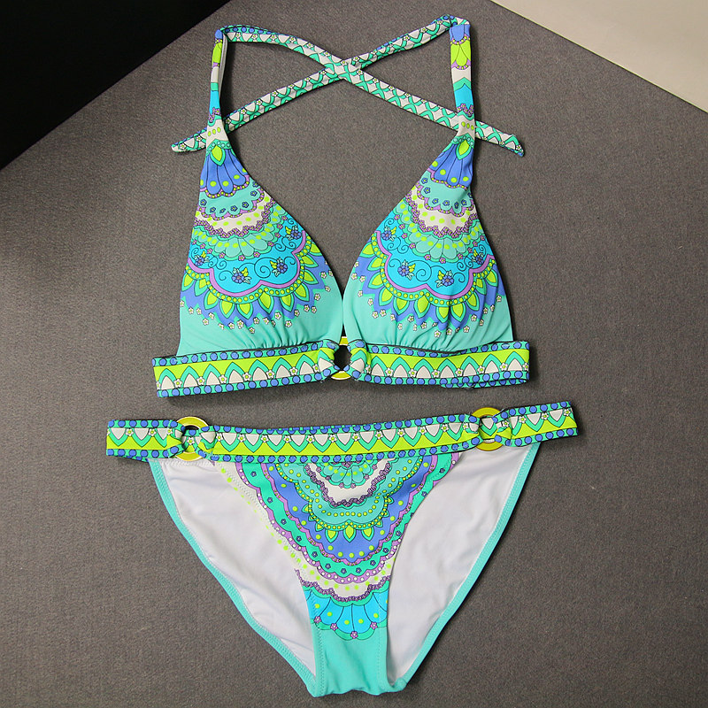 欧美分体大小胸聚拢显胸大比基尼性感三点式度假温泉泳衣女ing风