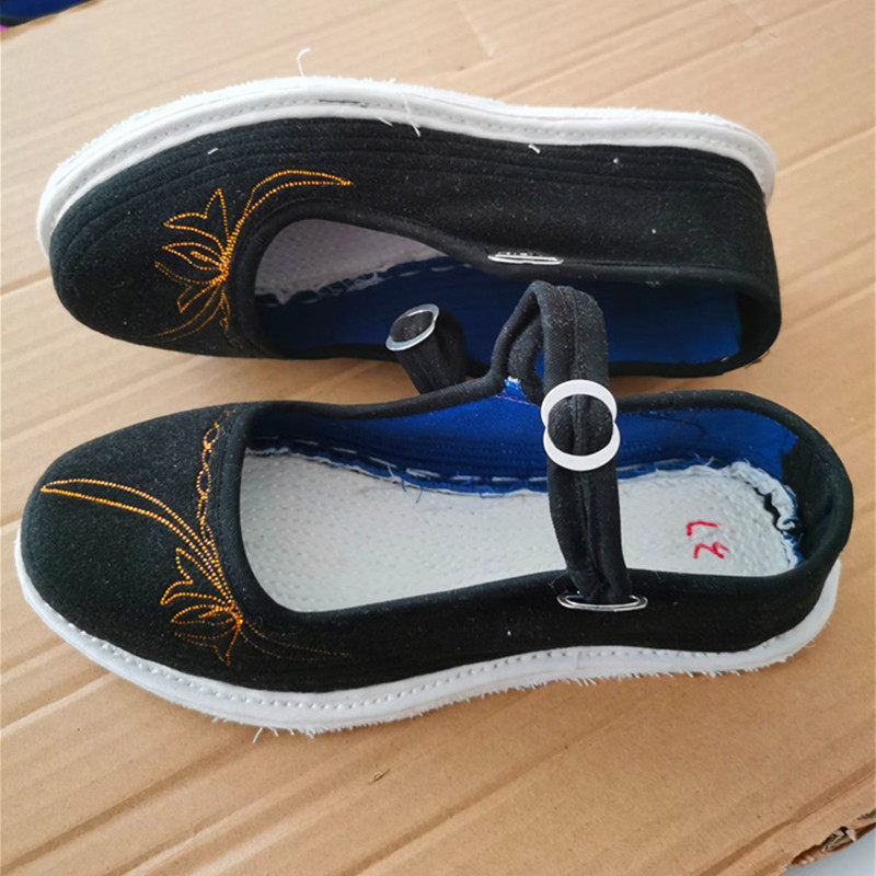 云南绣花鞋纯手工千层底布鞋女款浅口红布嫁妆鞋一字扣带平底女式