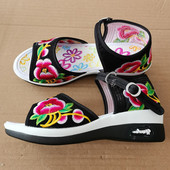 2020新款 一字式 民族风绣花凉鞋 凉鞋 女式 学生仙女鞋 口带包跟露趾鞋