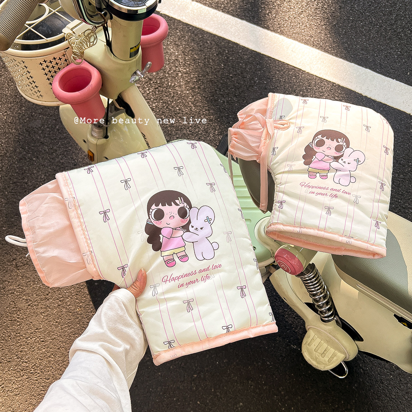 ins风电动车把套冬加绒加厚保暖摩托电瓶车手套防水挡风防寒手套