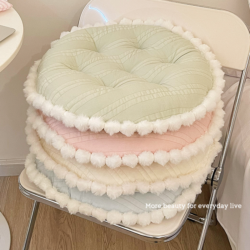 敲可爱软乎乎的坐垫防屁股疼