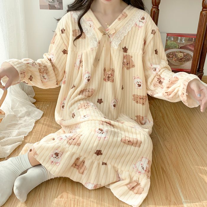 法兰绒睡衣女秋冬季甜美公主风中长睡裙加肥大码220斤胖M家居服