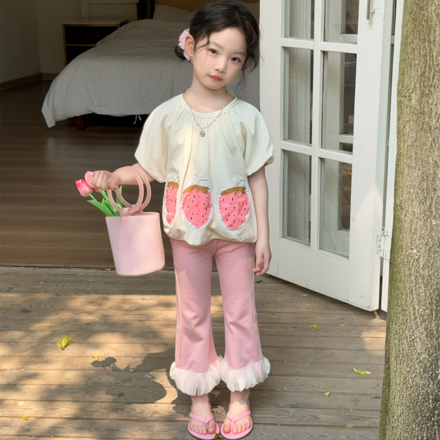 女童甜美套装2025夏季韩版泡泡短袖T恤上衣粉色花瓣喇叭裤打底裤