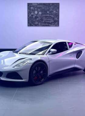 新款 浩驰仿真合金1:24路特斯 EMIRA跑车带声光玩具车模型摆件