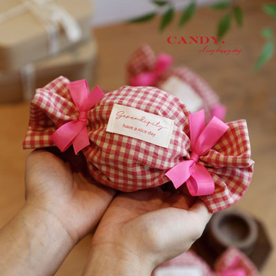 创意糖果袋结婚喜糖盒简约格子伴手礼盒高级感订婚空盒免折叠新款