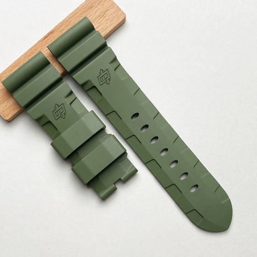 适配原装沛纳海氟橡胶表带庐米诺潜行系列闪电款防水胖大海pam441