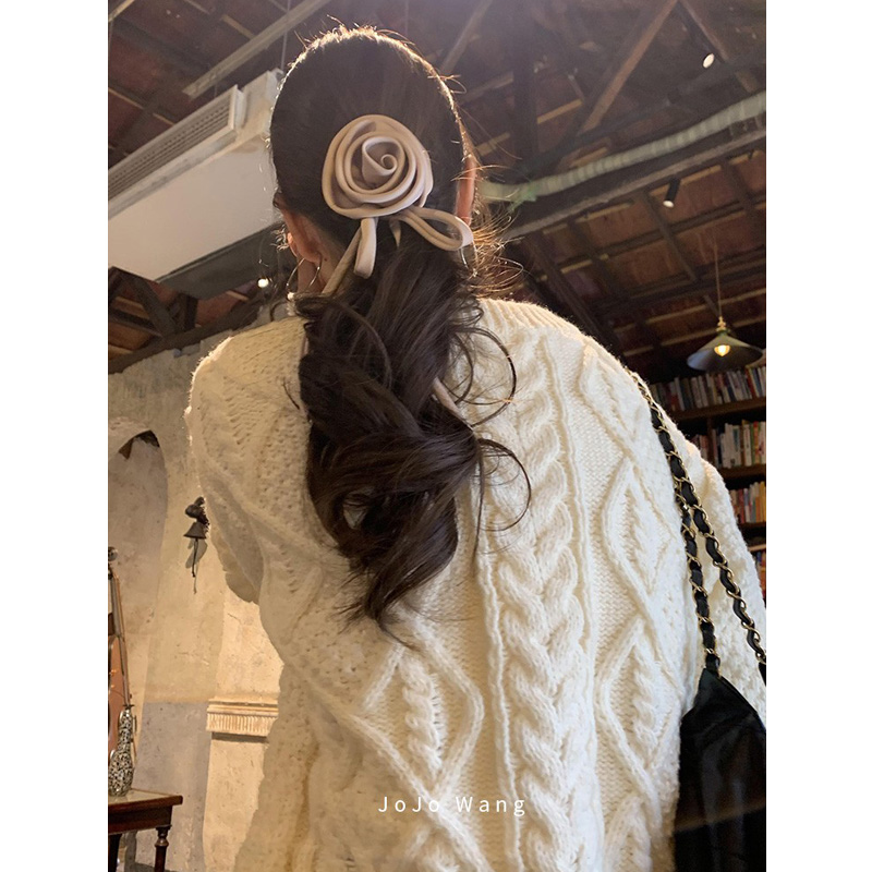 JOJOWANG穿搭高手的花朵肠圈