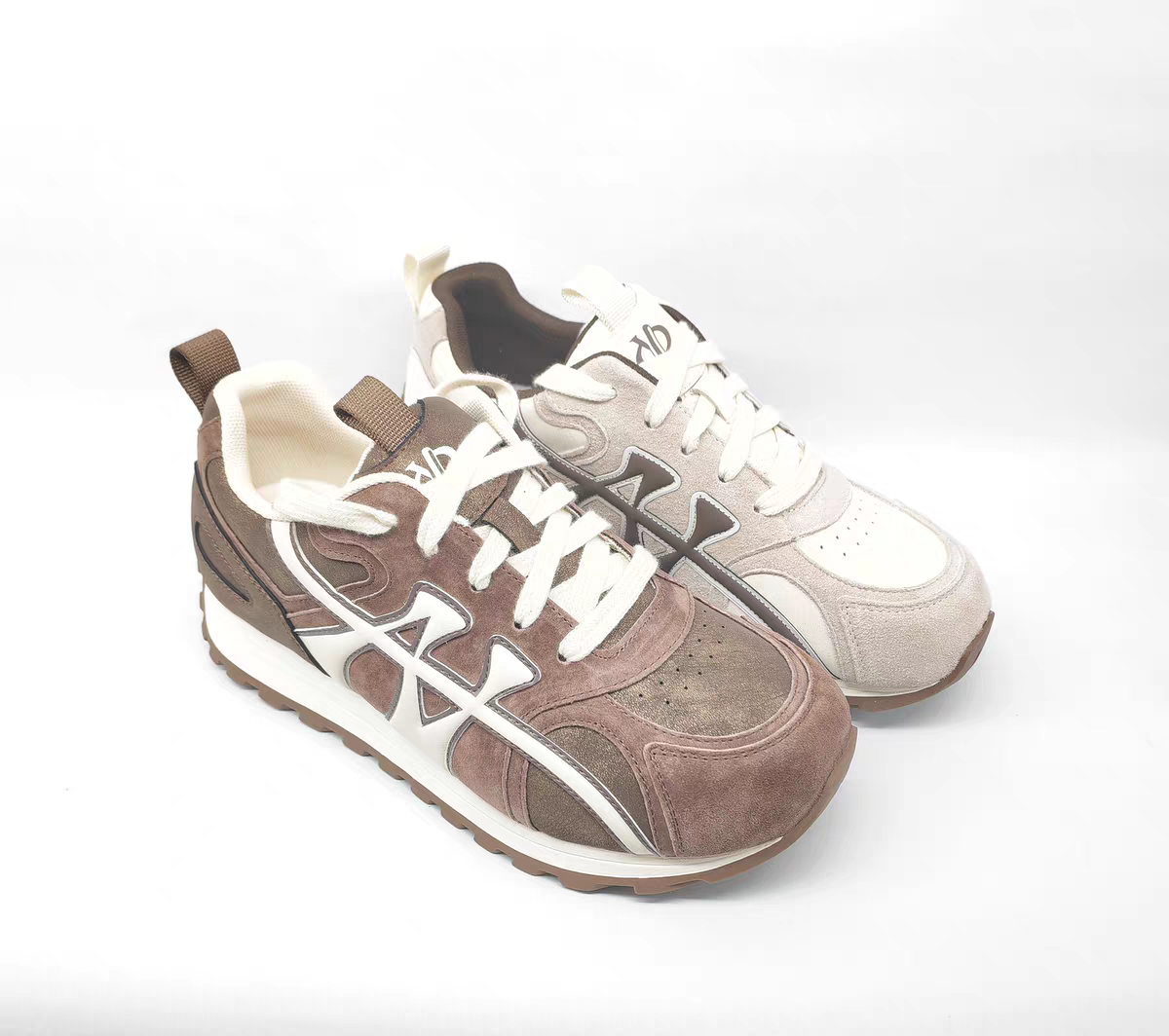 意尔康女鞋2025新款秋季皮休闲鞋女户外德训鞋运动鞋5681ZD49256Y