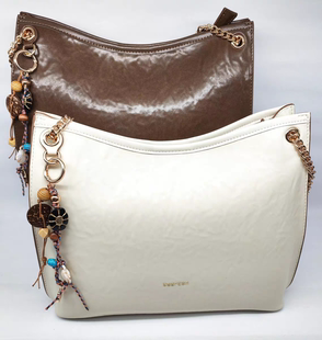 意尔康2026新款时尚百搭单肩斜挎包高级感小众设计手提包62Y28149