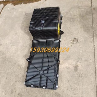 适配戴姆勒欧曼gtl油底壳福康发动机etx塑料油底壳est垫原厂配件9