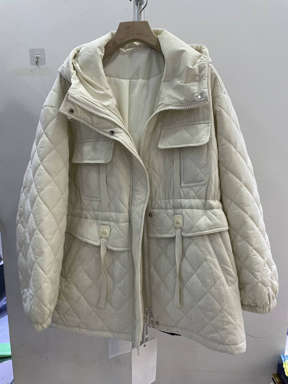 伊魅5075连帽抽绳收腰百搭菱形格棉衣24冬季女洋气减龄棉服棉袄