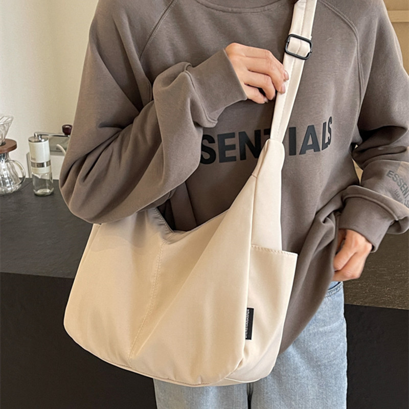 雅俪宝露单肩包休闲大韩版