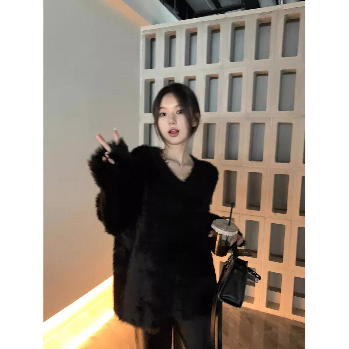 网红时尚设计师秋冬女装百搭宽松显瘦黑色针织上衣韩系慵懒风毛衣