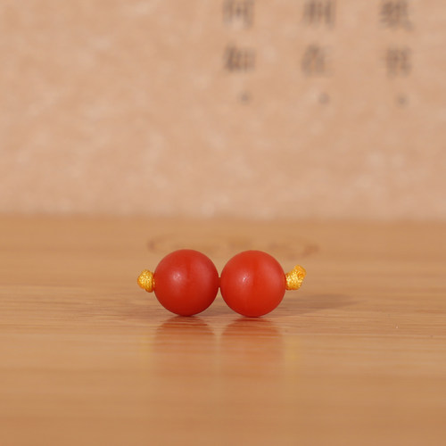 保山南红高品质圆珠对珠柿子红