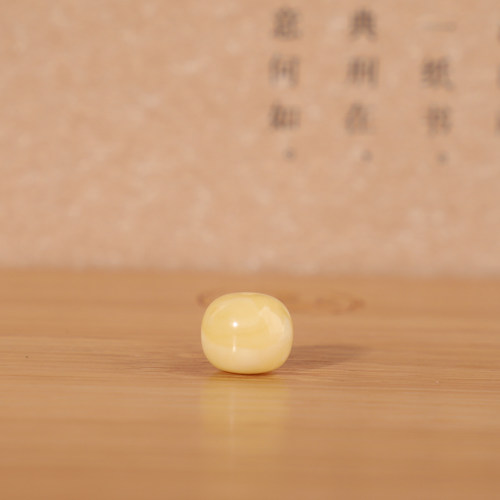 俄料蜜蜡老型珠黄白花满蜡单珠