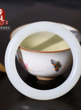 和田玉新疆羊脂玉手镯收藏级厚装