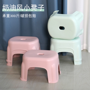 家用便携迷你客厅矮凳浴室方凳防滑结实餐桌椅子 塑料小凳子加厚款