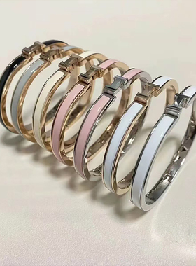 高级感字母手镯女珐琅POP扣宽窄版经典款黑武士情侣手环男不掉色
