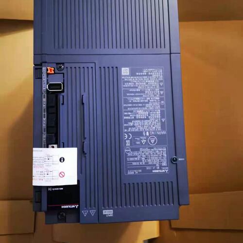 议价伺服驱动器MR-J4-60B4-RJMR-J4-100B4-RJMR-J4-200B4-R