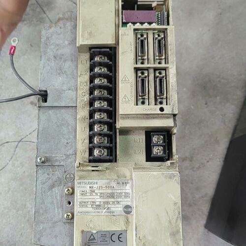 议价伺服驱动器MR-J2S-500AMRJ2S500AMRJ2S500AMR-J2S500A