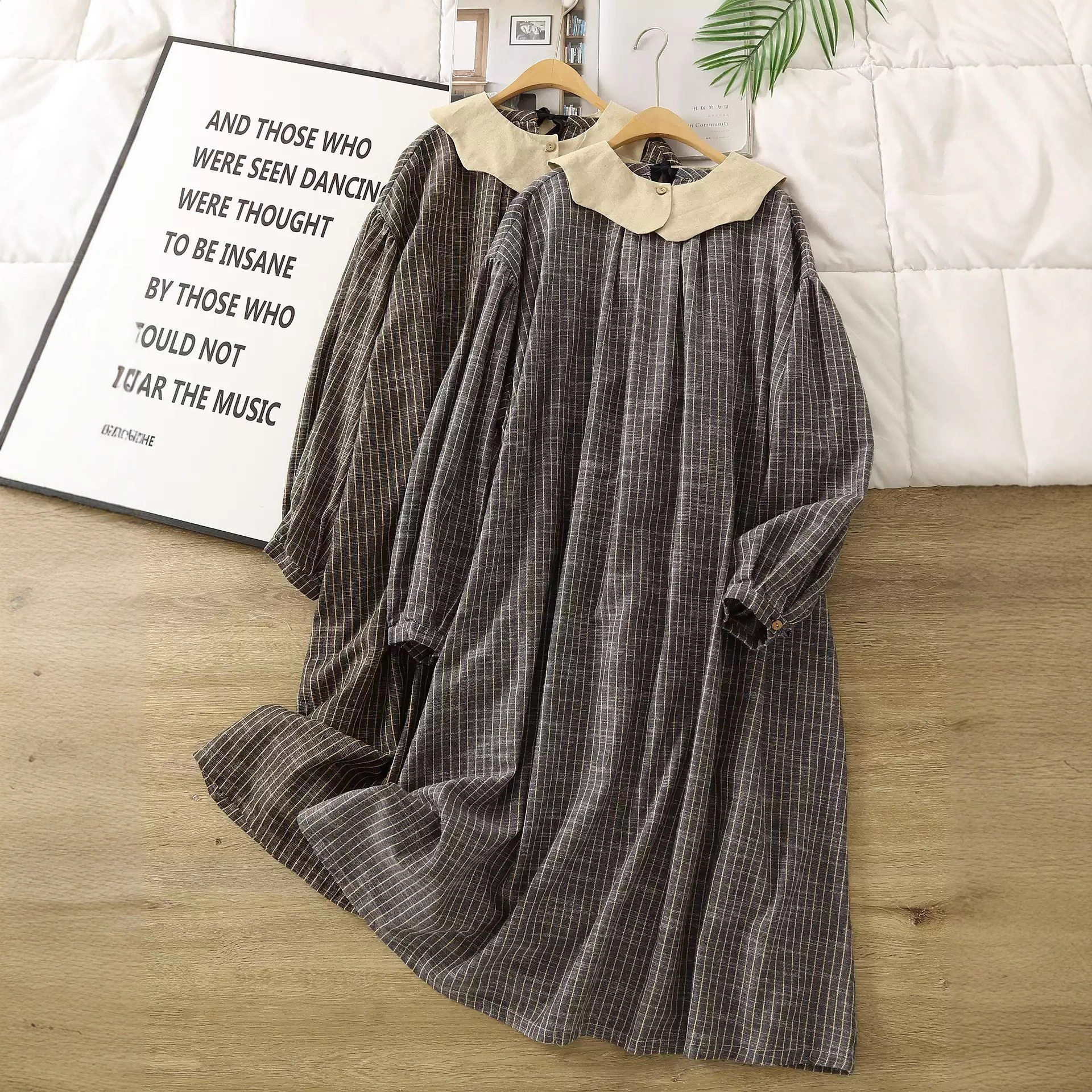 森系洋气设计感可脱卸娃娃领纯棉条纹连衣裙女秋复古松弛感中长裙