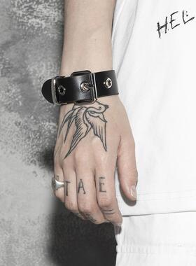 ins暗黑臂环复古朋克手环PU皮金属扣宽皮带扣手链可调节手镯男女