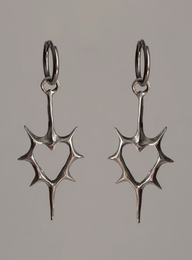 荆棘镂空爱心耳钉暗黑y2k甜酷女辣妹亚文化千禧耳环