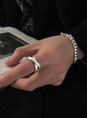 钛钢双环交叉戒指男女冷淡风时尚ins小众嘻哈简约潮指环情侣对戒