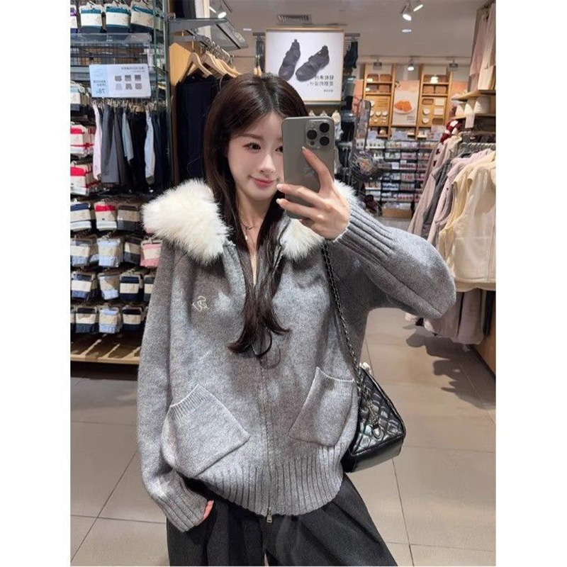 减龄韩版大毛领连帽针织外套女2025冬季新品洋气保暖开衫显瘦毛衣