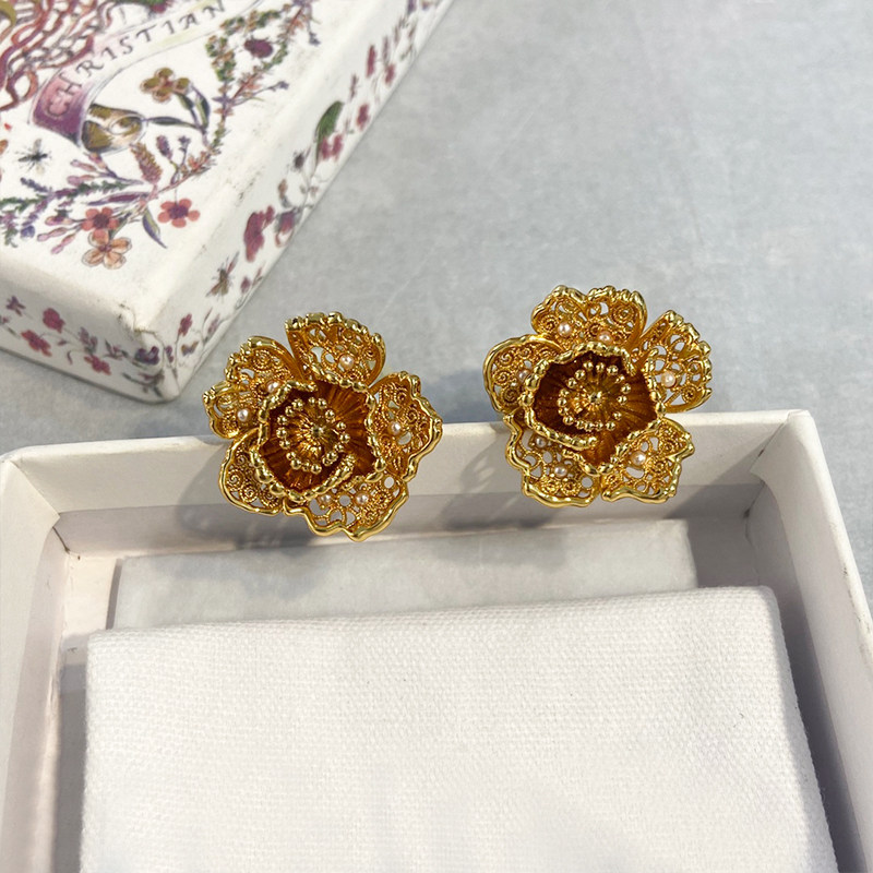 重工大气高级感金色立体镂空牡丹花朵珍珠耳环女D家新款个性耳饰