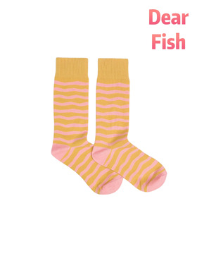 【热狗酱】2025新款DEARFISH设计中筒女袜条纹棉袜波浪cherry同款
