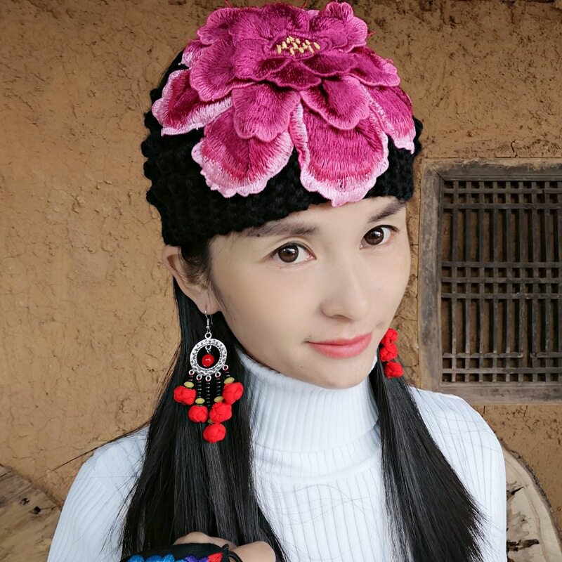 新款民族风格手工贴花毛线帽出游个性秋冬款花朵针织帽复古套头帽